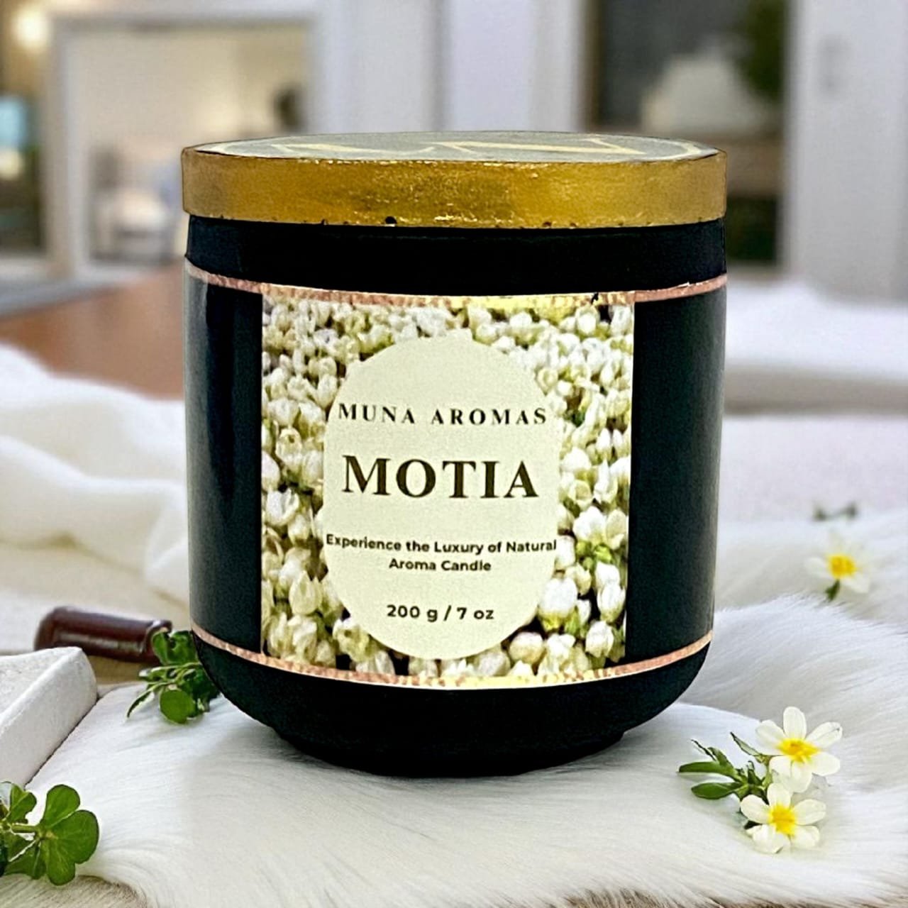 MOTIA Scent Candle